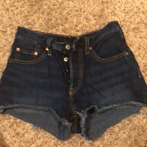 Levi’s shorts